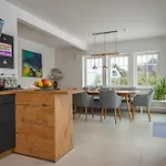 Schwedenhaus Leevsteed 度假居 *