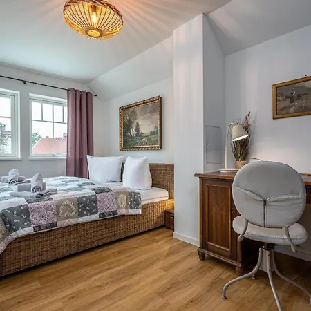 Schwedenhaus Leevsteed 度假居 *